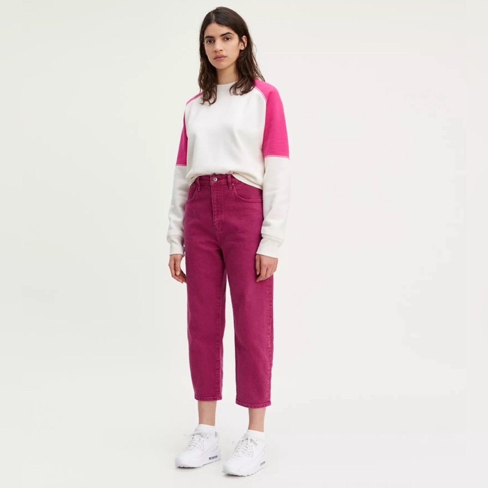LEVI’S BARREL WOMEN'S JEANS size 30 inseam 24” color senorita pink